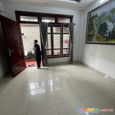 Bán nhà việt hưng, 33m2, 5t, mt4.2m, giá 3.2 tỷ, full nội thất, bãi gửi xe ô tô cách 30m