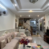 Bán nhà đồng xoài-p13- dt: 4.5x 15m, 4 tầng, 5pn. xe hơi đậu cổng