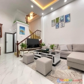 Bán nhà hồng tiến 35m2 x5t giá 5 tỷ. ô tô thông,  nhà đẹp, gần cầu chương dương, long biên, gần bv