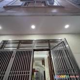 Phố yên hòa – nhà đẹp ở luôn – ngõ nông rộng – cách phố 50m.