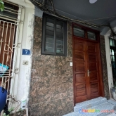 Cần bán gấp nhà ở  ba đình , ngõ rộng , lô góc , kinh doanh , dân trí tốt , an sinh cao . nhà 5
