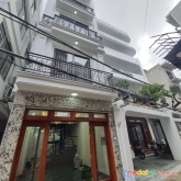 Nhà đẹp bồ đề long biên 60mx5t 12tỷ gara ôtô thang máy, lô góc
