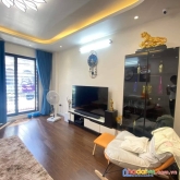 Nhỉnh 4 tỷ nhà đẹp, lô góc , ô tô tránh, ngọc thụy, long biên 40m 5 tầng. 0971879199