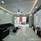 Cực hiếm, nhà mễ trì thượng 48m 4t, 5.7xtỷ, ngõ thông, oto đỗ cửa