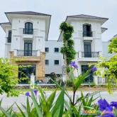 Biệt thự ven hồ trong kđt xanh chuẩn singapore.