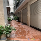 Bán nhà hồng tiến  long biên 60m2 4.5 tầng 4.9 tỷ ba bước ra ô tô ,ngõ thoáng yên tĩnh