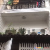 Nhà xây mới - nội thất cao cấp âu cơ phường 9 - giáp q10 - ngay vòng xoay lê đại hành.