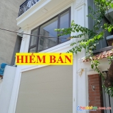Hiếm! p/lô,ngõ thông,ô tô ,nhà đep ở ngay phố bồ đề dt 55m x 5t ,mt5m, 6.2 tỷ