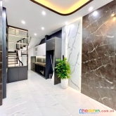 Bán nhà lạc long quân-full nội thất-ngõ nông giá chỉ 4,15 tỷ