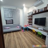 4 tỷ,bán nhà chính chủ ngọc lâm, long biên.60m,5 tâng, kinh doanh đỉnh,ô tô đỗ cửa 0389160730