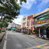 Bán nhà trương định, lô góc 2 thoáng, ô tô đỗ cửa, dt 60m2.
