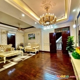 Bán nhà phố ngọc lâm, long biên, hà nội. 70m2 x 5 t, giá 6.8 tỷ, lô góc, ngõ thông phố nguyễn văn