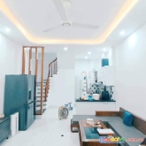 Bán nhà hào nam, đống đa. dt 54m2 x 5 tầng x mặt tiền 4.3m. giá 7.5 tỷ. 
nhà mới ở ngay, gần nhạc