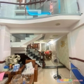 Nhà 5 tầng không lộ giới hẻm xe hơi tránh chỉ 1 căn duy nhất 5 phòng 8ty4