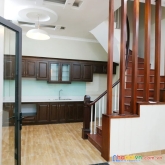 Phố quan nhân nhà mới ở ngay, gần chợ, trường học, các cơ quan hành chính, gần các đường lớn thông