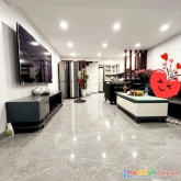 Bán gấp nhà đẹp ngọc thụy 40m2 chỉ hơn 3 tỷ- gần công viên - tặng full nội thất - mặt tiền rộng,