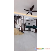 Bán nhà lạc long quân, 35m, 5t, 5mmt, nhà mới, ngõ oto tránh. giá chỉ 4,1 tỷ.