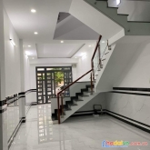 Bán gấp nhà hẻm xe hơi ,đường hà huy giáp, quận 12.
