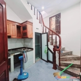 Nhà đẹp – vị trí trung tâm – vài bước ra ngã tư sở - ngõ thoáng rộng – phân khúc hiêm.