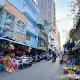 Hẻm nhựa 6m xe tải tránh nhau vô tư - nhà cao cửa rộng, chủ xây tâm huyết vô cùng vững chãi - kích