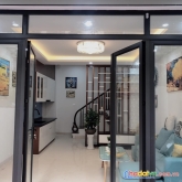 Trung tâm cầu giấy – nhà đẹp ở ngay – gần ô tô – gần hồ - ở ngay.