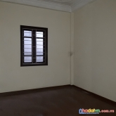 Bán nhà phố bồ đề,long biên,hà nội,54mx4t ,mt3.2m, ô tô đổ cửa,ngõ thông, giá chỉ gần 5tỷ.