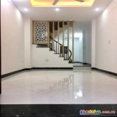 Bán nhà lô góc cầu giấy. 1 phút sang đại học gtvt. dt 43m2 chỉ 4.6 tỷ.