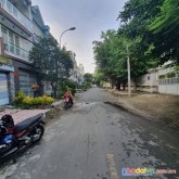 Cần bán nhà mặt tiền vị trí đẹp tại huyện bình chánh tp hồ chí minh
