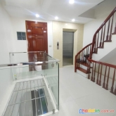 Nhà 7 tầng,có thang máy,đường phân lô vỉa hẻ,trung tâm hà đông,bán gấp