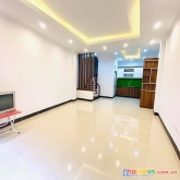 Taxi đỗ cách 10m, gần hồ tây, nhà mới tinh cực đẹp, 35m2 5 tầng, võng thị, tây hồ