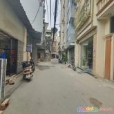 Bán gấp mảnh đất phố trần phú - hà đông, 60m mt 4,5m oto tránh, ngõ thông, cạnh hồ giá 7,6 tỷ.