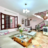 Nhà đẹp chủ nâng niu ngõ 269 lạc long quân 58m2,mt 4.4m giá 5.89 tỷ 0975048581