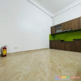Bán nhà dương quảng hàm ba bước ra phố  dt 55m