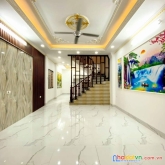Bán nhà phố lạc long quân, ngõ thông, ô tô, dt 48.5m, 5 tầng, mt 4.1m, chỉ nhỉnh 3 tỷ.