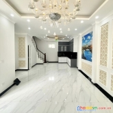 Nhà đẹp ngọc thụy long biên 40mx5t,nhích 3tỷ ôtô đỗ cửa