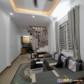 Bán nhà tôn thất tùng, đống đa, nhà mới, giá rẻ, 35m2, 3 ngủ rộng