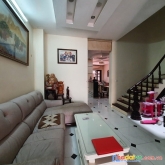 5.3 tỷ. bán nhà hồng tiến,long biên, 45m, 5 tầng,full nội thất, ô tô nằm nhà 0389160730