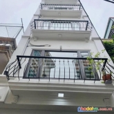 Bán nhà hoa bằng cầu giấy 39m 5t- 4 tỷ gần ô tô