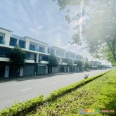 Nhà phố dt lớn 120m2 trục đường 64m, đối diện cao ốc vp kinh doanh sầm uất. 090.651.9494