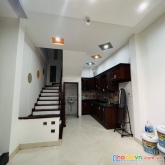 Chùa láng-đống đa-kinh doanh-oto 42m, 6t, 4mmt. giá chỉ 6,1 tỷ