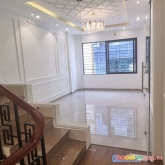 Bán gấp nhà 4 tầng phố đỗ quang,2 mặt ngõ,ô tô, kd văn phòng,dòng tiền cao,chỉ 15.4tỷ.