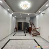 Trần duy hưng - cầu giấy - gần phố - 5 tầng - mặt tiền 4,5 mét - 7,5 tỷ