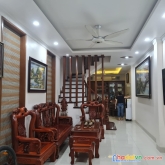 Bán gấp nhà ngọc thuỵ long biên 50m x4t,nhà dân xây, gần cầu long biên, tttm mipec, giá 5.7 tỷ.