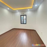 Chỉ 4.1tỷ có ngay nhà ngọc thụy long biên 46mx5t mới kính koong,ôtô đỗ cửa