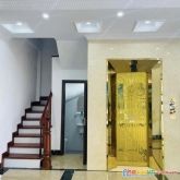 Bán nhà đống đa : hơn 30mx 5 tầng, nhỉnh 3 tỉ .