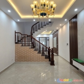 Bán nhà lâm du bồ đề mặt tiền đẹp ngõ thông  46mx4t mt4.6m hơn 4 tỷ 0973070745