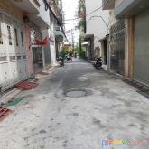Nguyến sơn long biên -  dt  60 m2 , mặt tiền 5 m . nhà 3 tầng ở luôn.  giá 6 tỷ