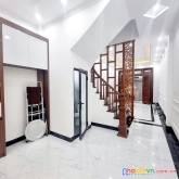 Cực đẹp, hiếm,  nhà võng thị, lạc long quân dt 46m, 4t, 4n, sát hồ tây chỉ 6,5 tỷ.