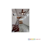 Chính chủ cần bán nhà trên phố chùa hà, 45m x 5 tầng, 3 gác phóng, giá nhỉnh 4 tỷ.