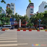 Bán nhà mặt phố- 2 mặt tiền- kinh doanh đỉnh- oto vỉa hè- 2 thoáng.